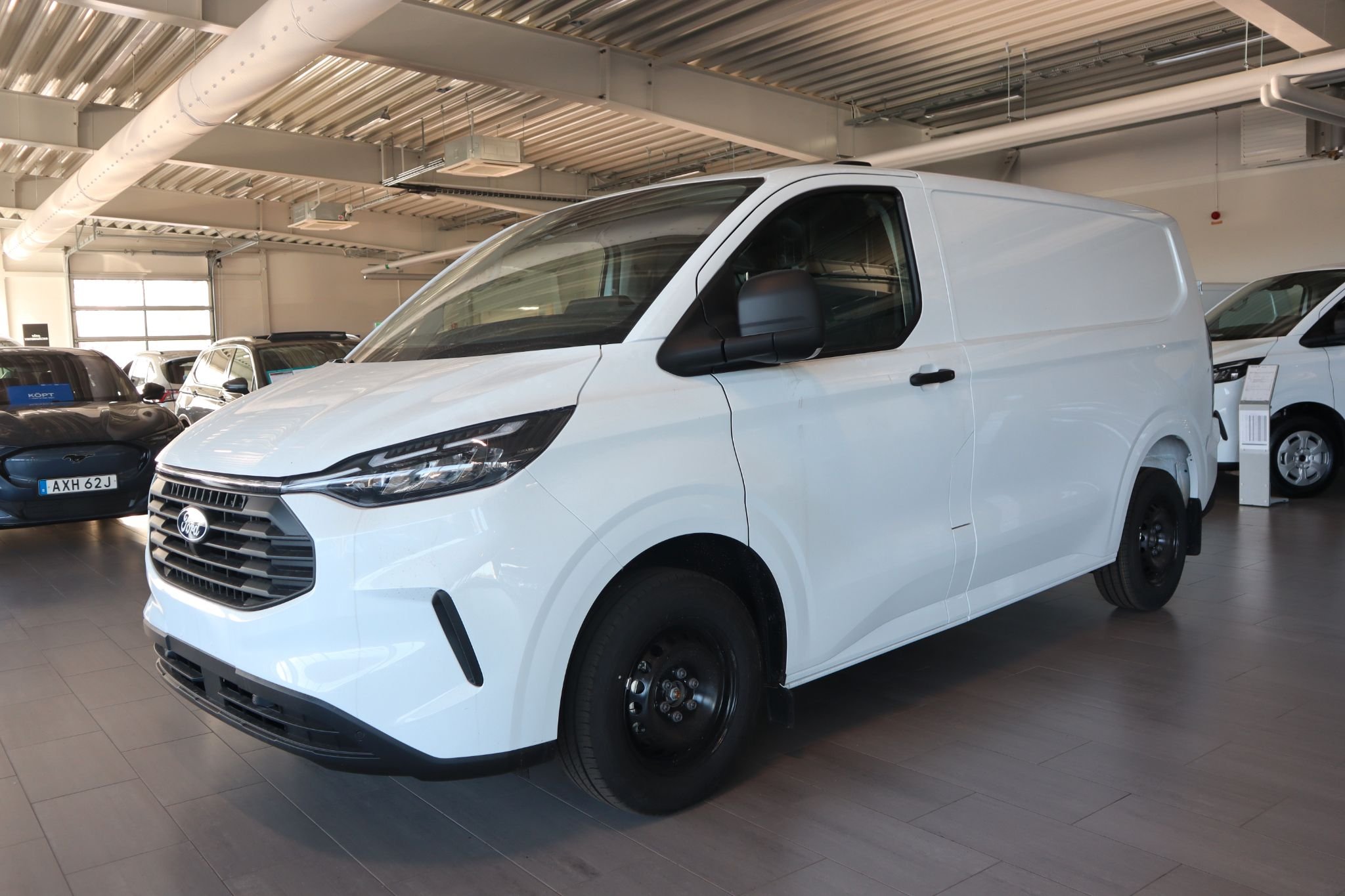 Ford Transit Custom 280 2.0 EcoBlue SelectShift, 136hp, 2025
