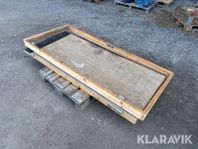 Dörr med karm