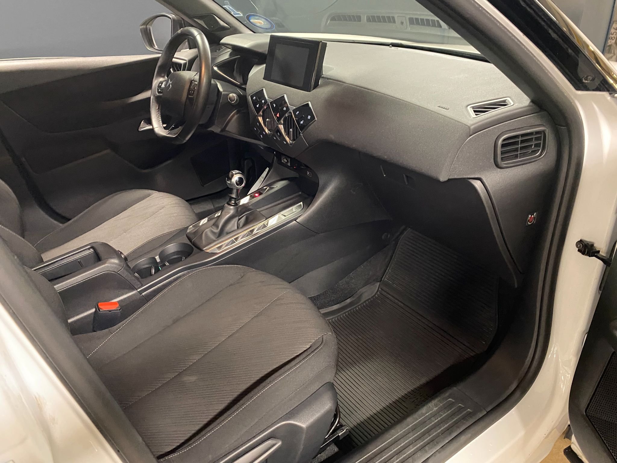 DS 3 Crossback 1.2 PureTech Manuell, 100hk, 2022