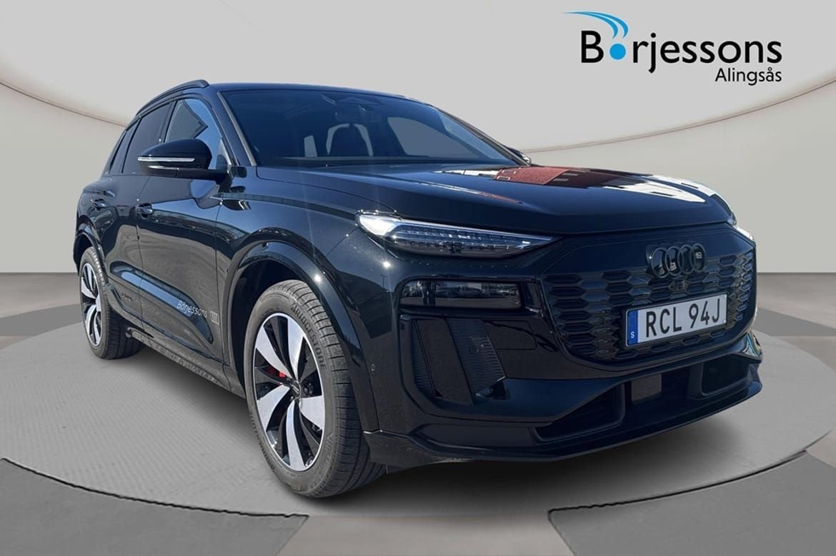 Audi Q6 e-tron quattro, 388hk, 2024