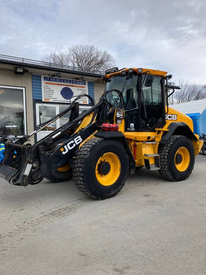 JCB 413S Swab