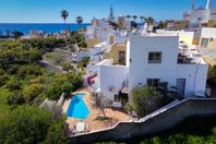 Villa i Casablanca med pool och magisk utsikt