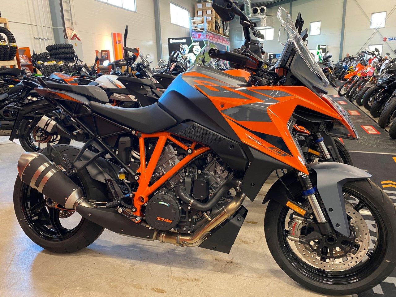 KTM 1290 SUPER DUKE GT "Kampa...