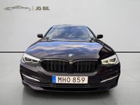 BMW 520 d xDrive Taklucka Drag Värmare Kamera Nyserv Euro 6