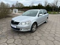 Skoda Octavia Kombi 1.4 TSI Elegance. Lågmil