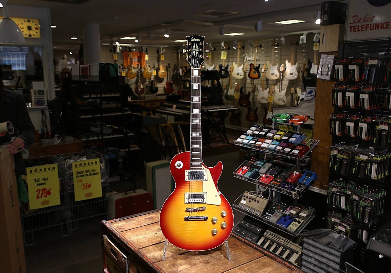 Begagnad Ibanez Model 2386 Le...