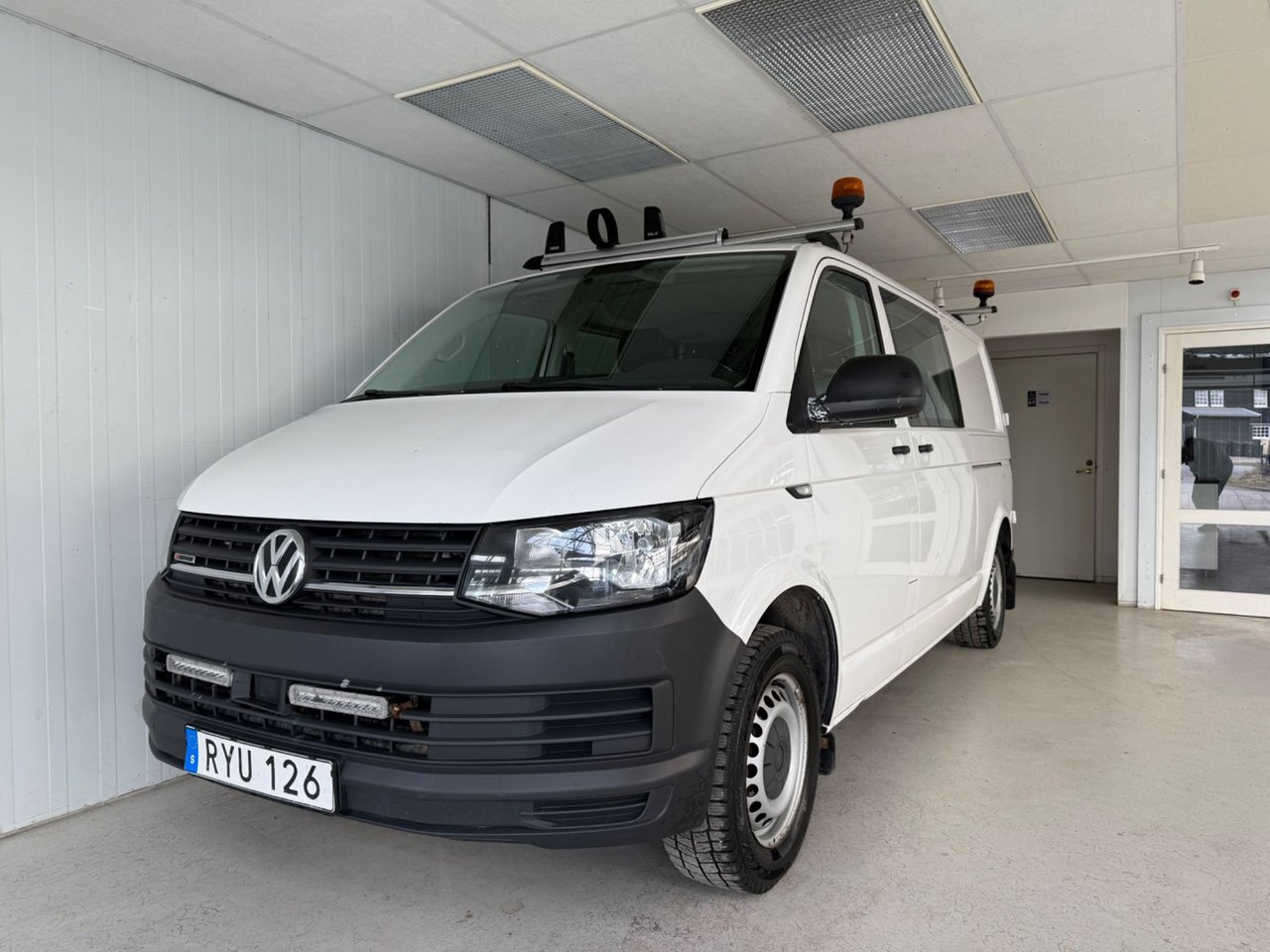 Volkswagen Transporter Kombi ...