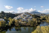 Marbella Lake