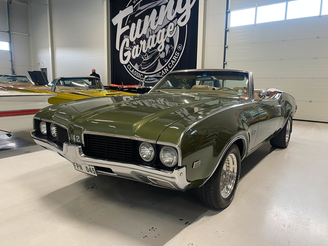 Oldsmobile Cutlass 442 V8 6,6...