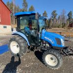 Traktor New Holland Boomer