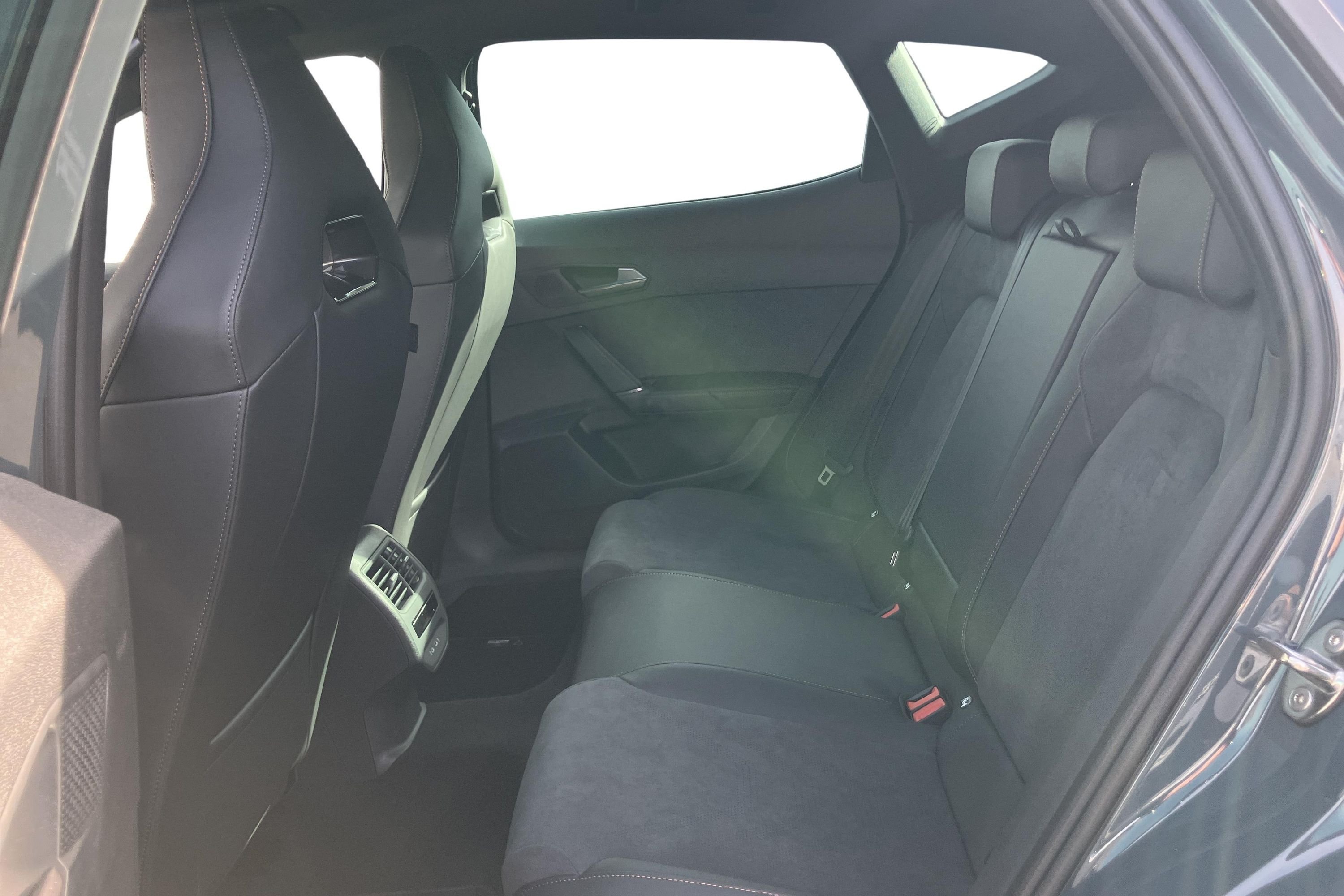 CUPRA Formentor VZ e-Hybrid DSG sekvensiell, 6-trinn, 272ps, 2025