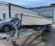Uttern 5600 MR 2001 Mercury 50hk 2003 + 80-trailer Fogelsta.