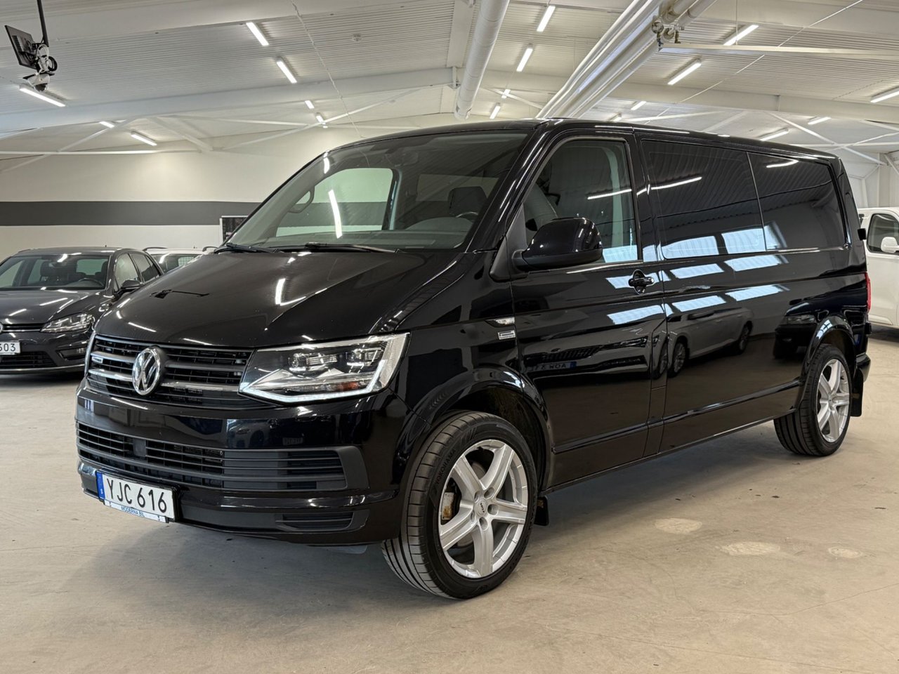 Volkswagen Transporter Kombi ...