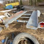 Maskinsläp, lastväxlarsläp, liftdumper, träkross, fordon mm