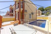 Parhus med privat pool, 600m från stranden