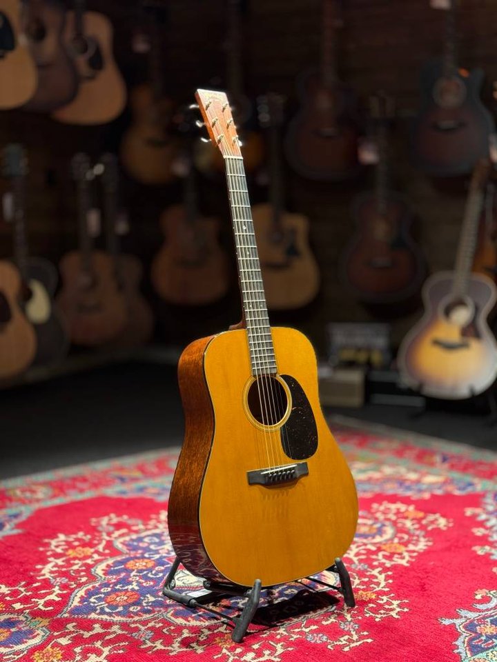 Martin D-18 Authentic 1937 VT...