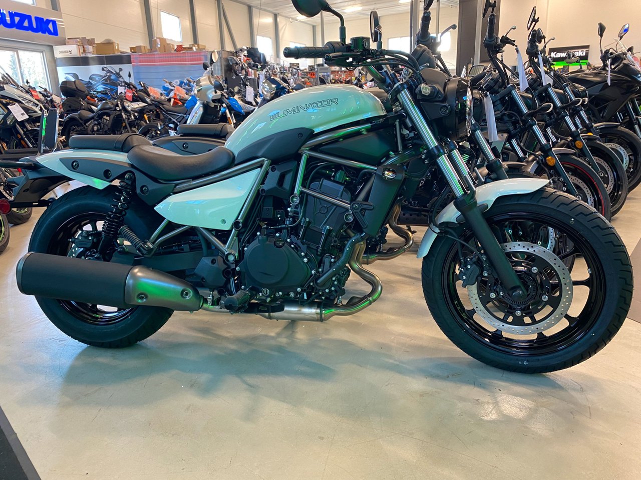 Kawasaki Eliminator 500 "omgå...