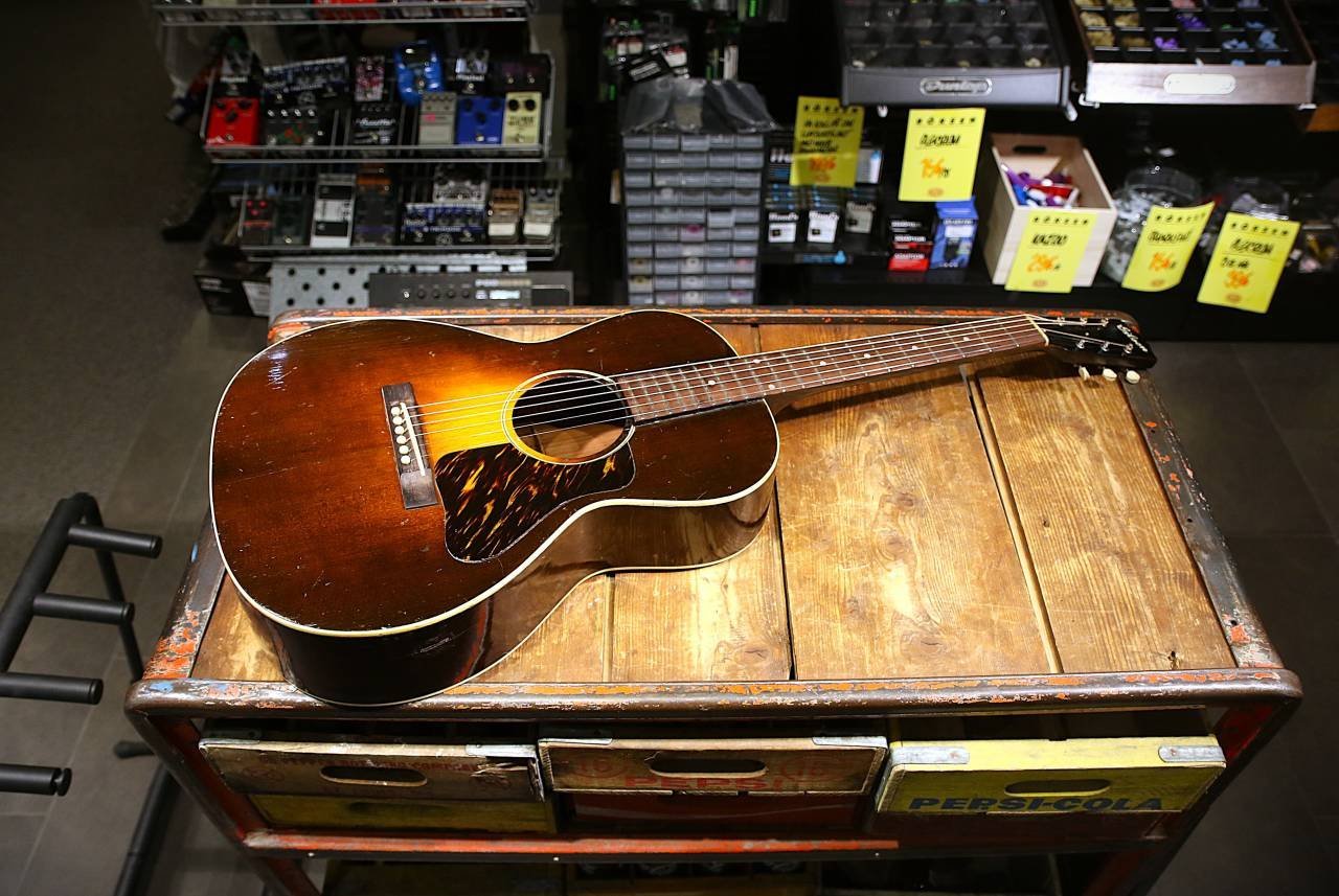 Begagnad Gibson L1 från 1932 ...