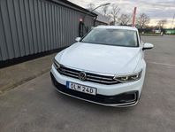 Volkswagen Passat GTE Cockpit Navi Drag Kamera