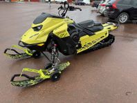 Ski-Doo Freeride 146" 850 E-Tec Turbo R "Demo"