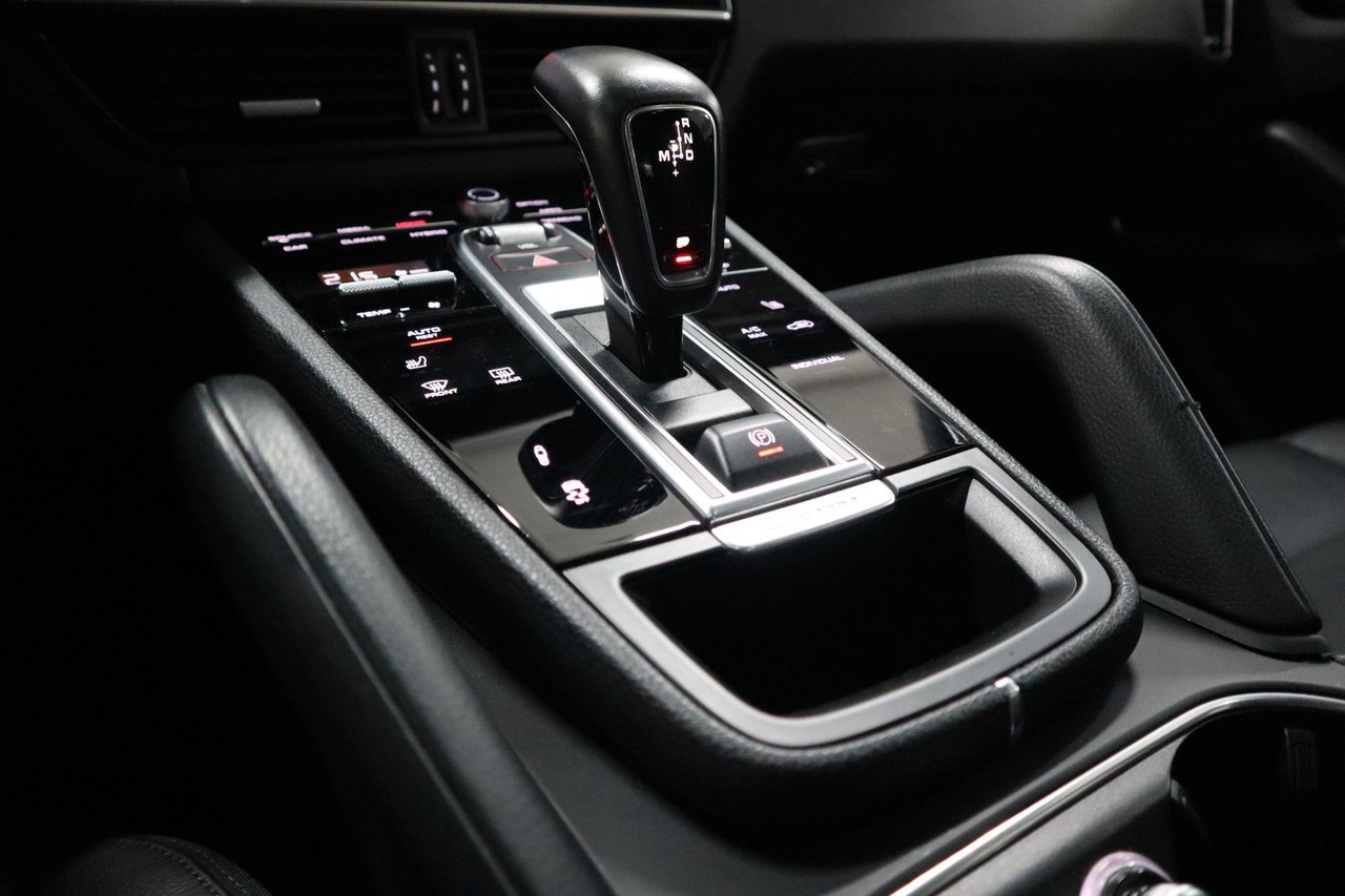 Porsche Cayenne E-Hybrid TipTronic S, 462hk, 2020