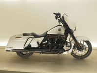 Harley-Davidson CVO Street Glide FLHXSE