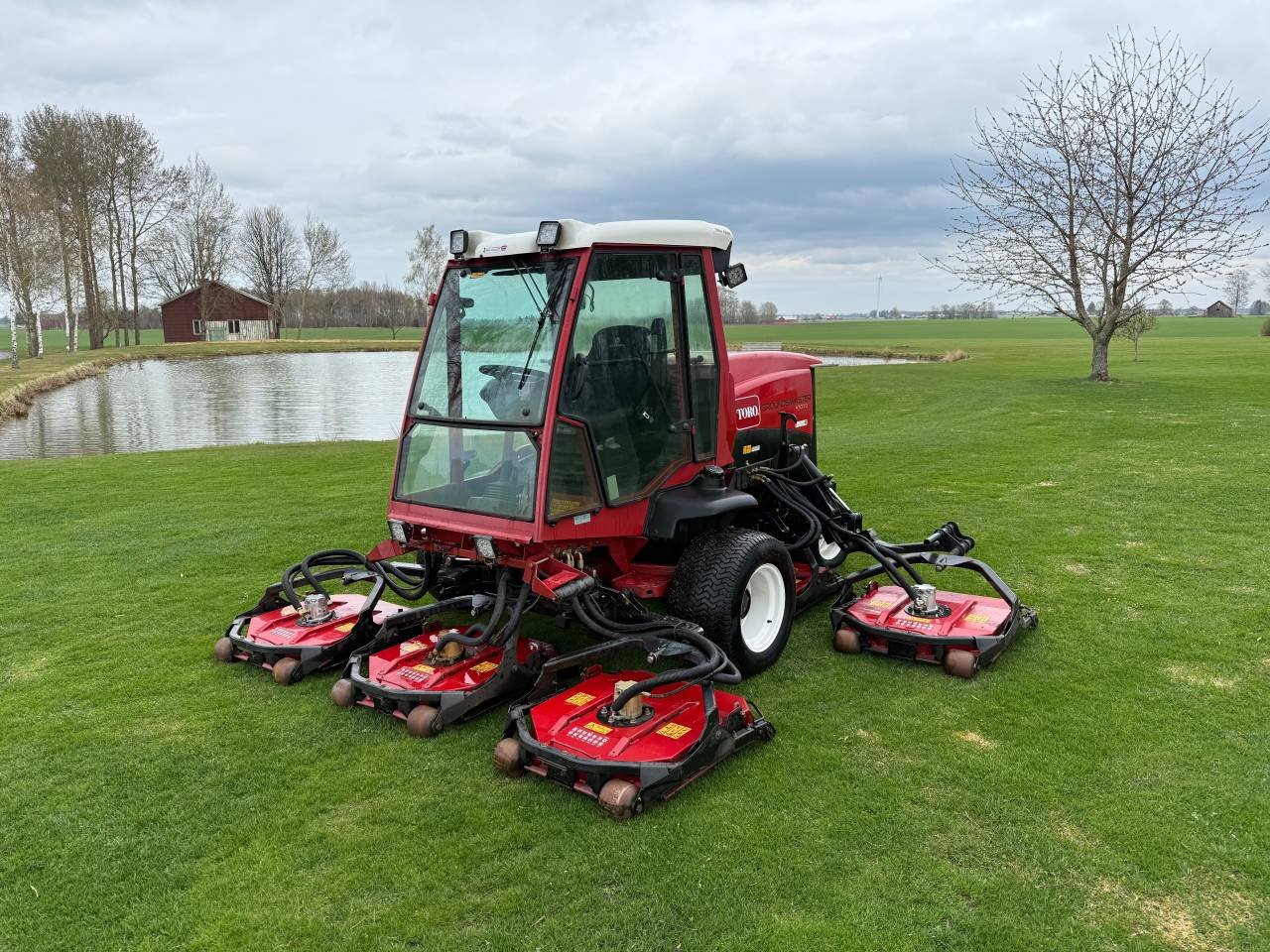 Toro 4700D Hytt Åkgräsklippare