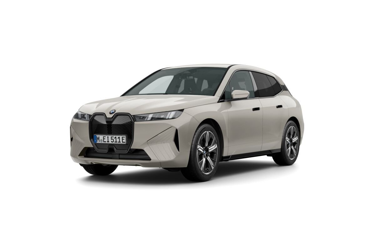 BMW iX xDrive45 | Charged Edi...