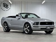 Ford Mustang V6 Convertible|Låga mil|Gott skick