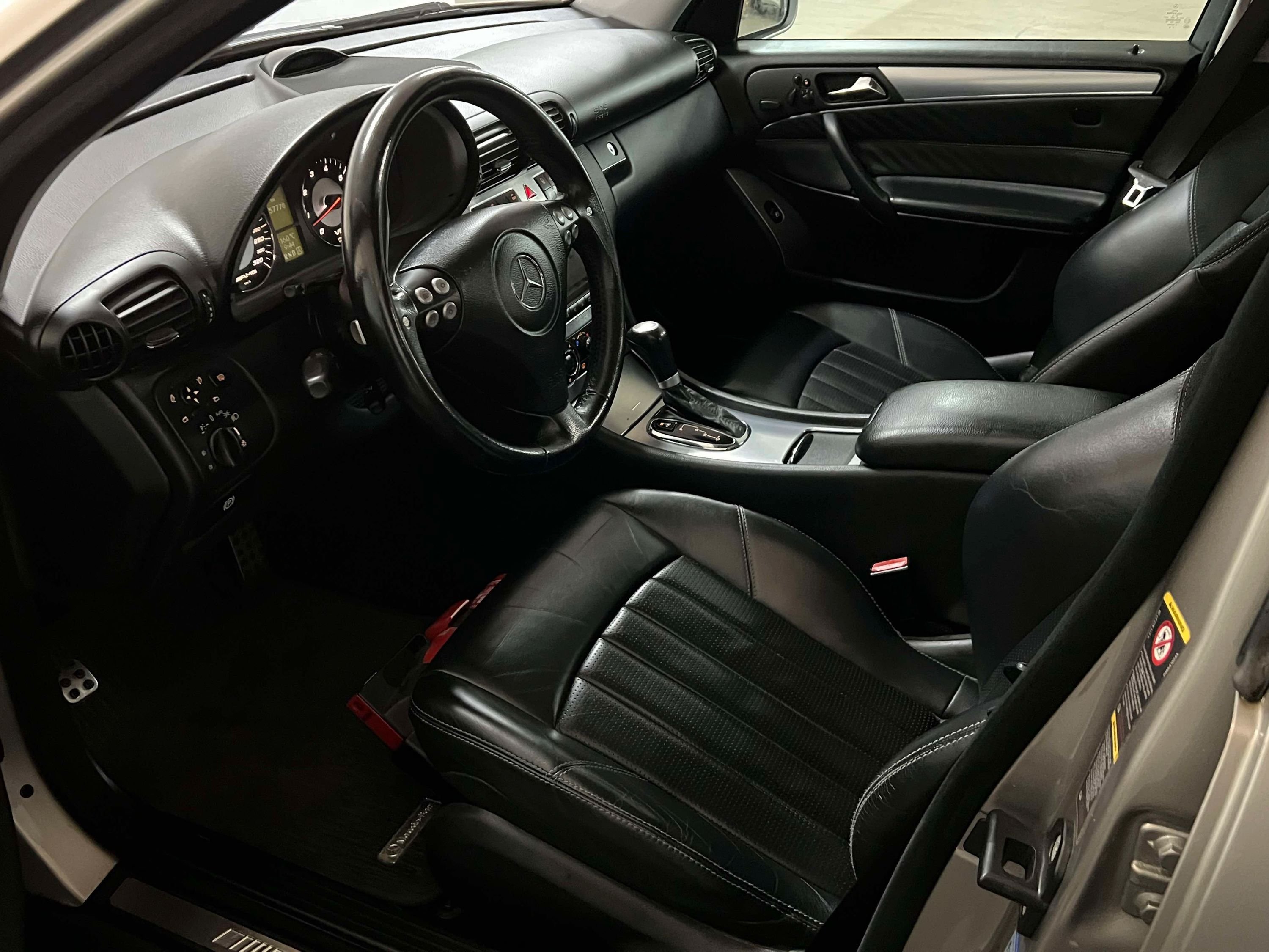 Mercedes-Benz C 55 AMG Automatisk, 5-trinn, 367ps, 2005