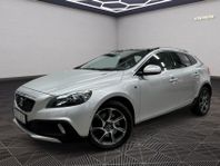 Volvo V40 Cross Country D4 190 Ocean Race Pano Blis SE SPEC