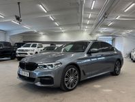 BMW 530 d xDrive Sedan M Sport TAKLUCKA SKINN DRAG COCKPIT