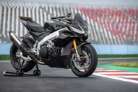 Aprilia Tuono V4 Factory 1100  Ultra Dark, Acra på köpet