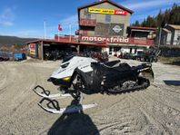 Ski-Doo Summit Adrenaline 146" 600 R E-Tec -25 *Moms