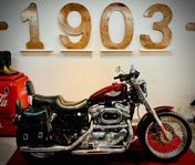 Harley-Davidson Sportster XL883 Jubileum i nära Nyskick!