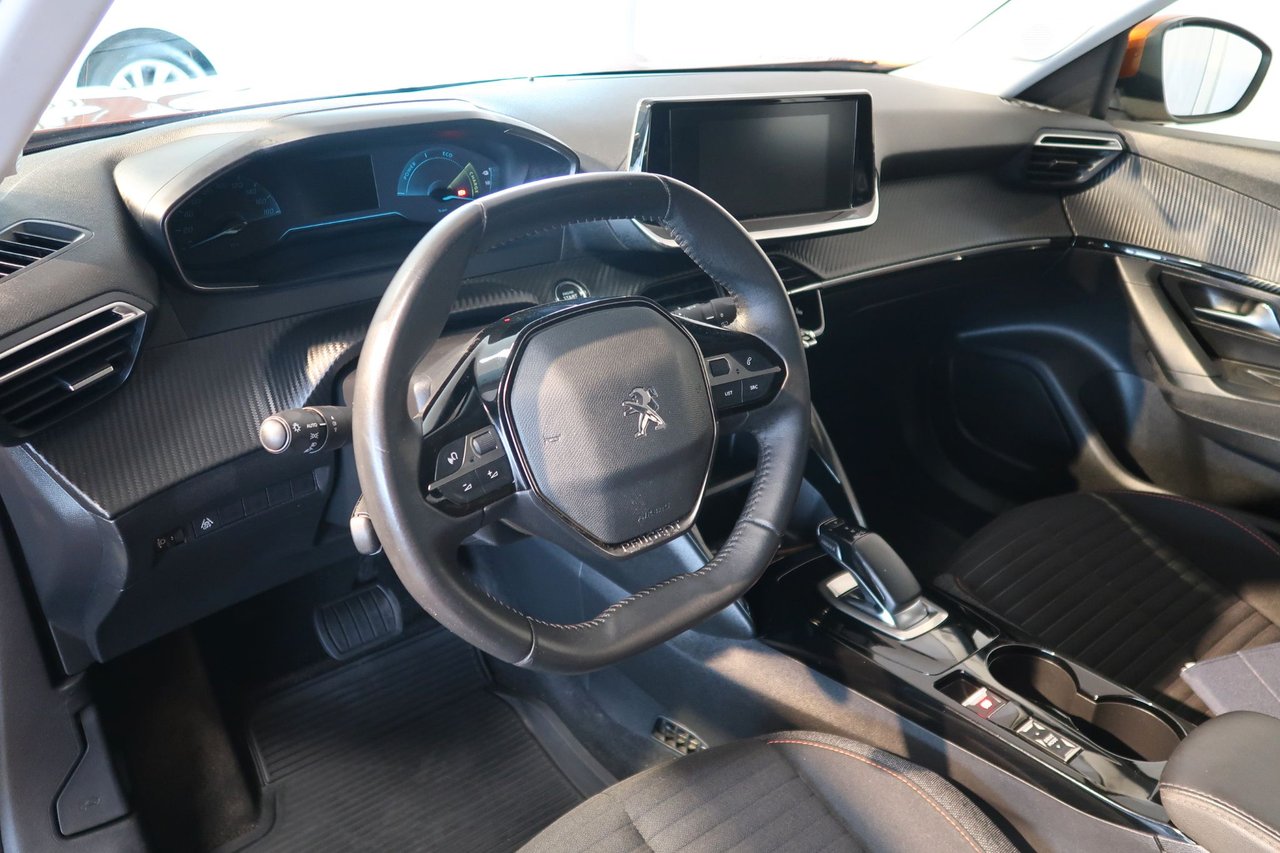 Peugeot e-2008, 136hk, 2021