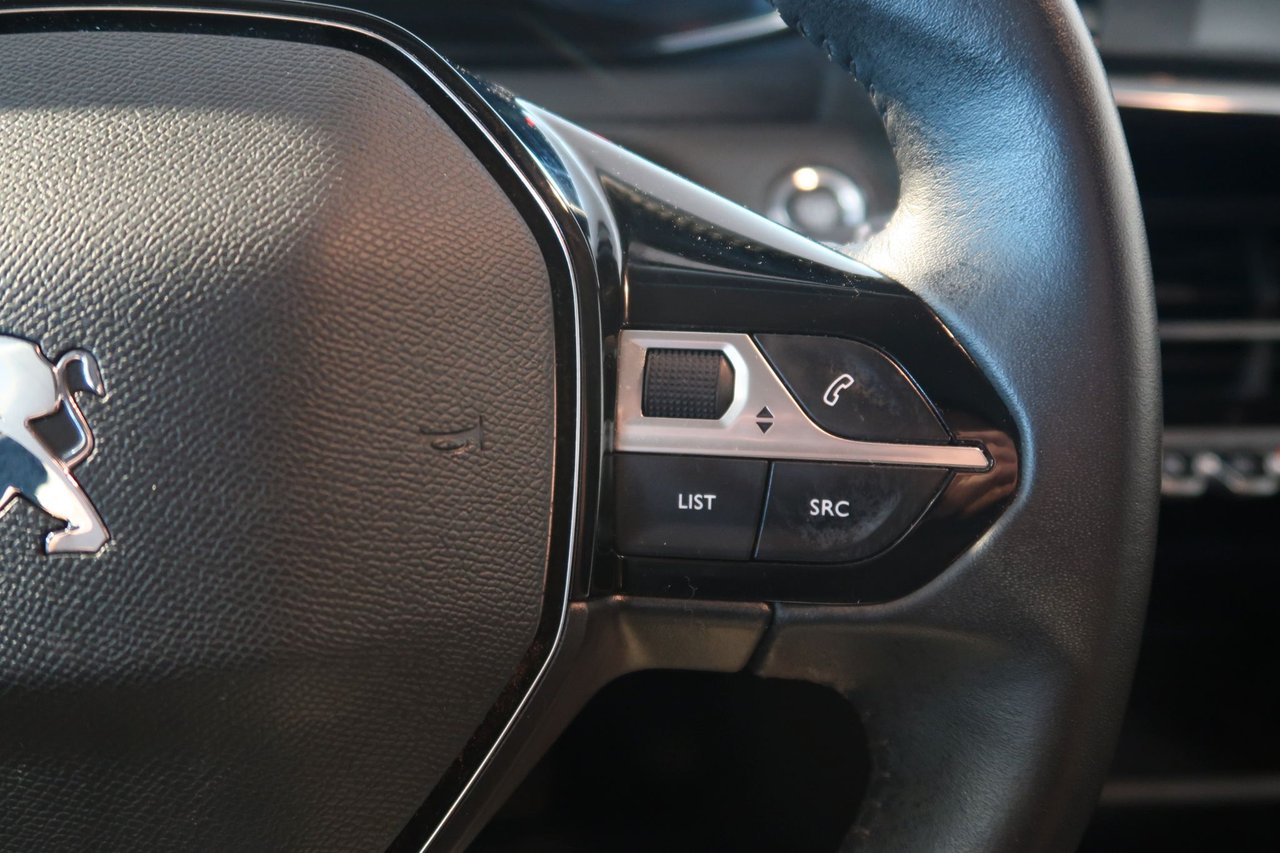 Peugeot e-2008, 136hk, 2021