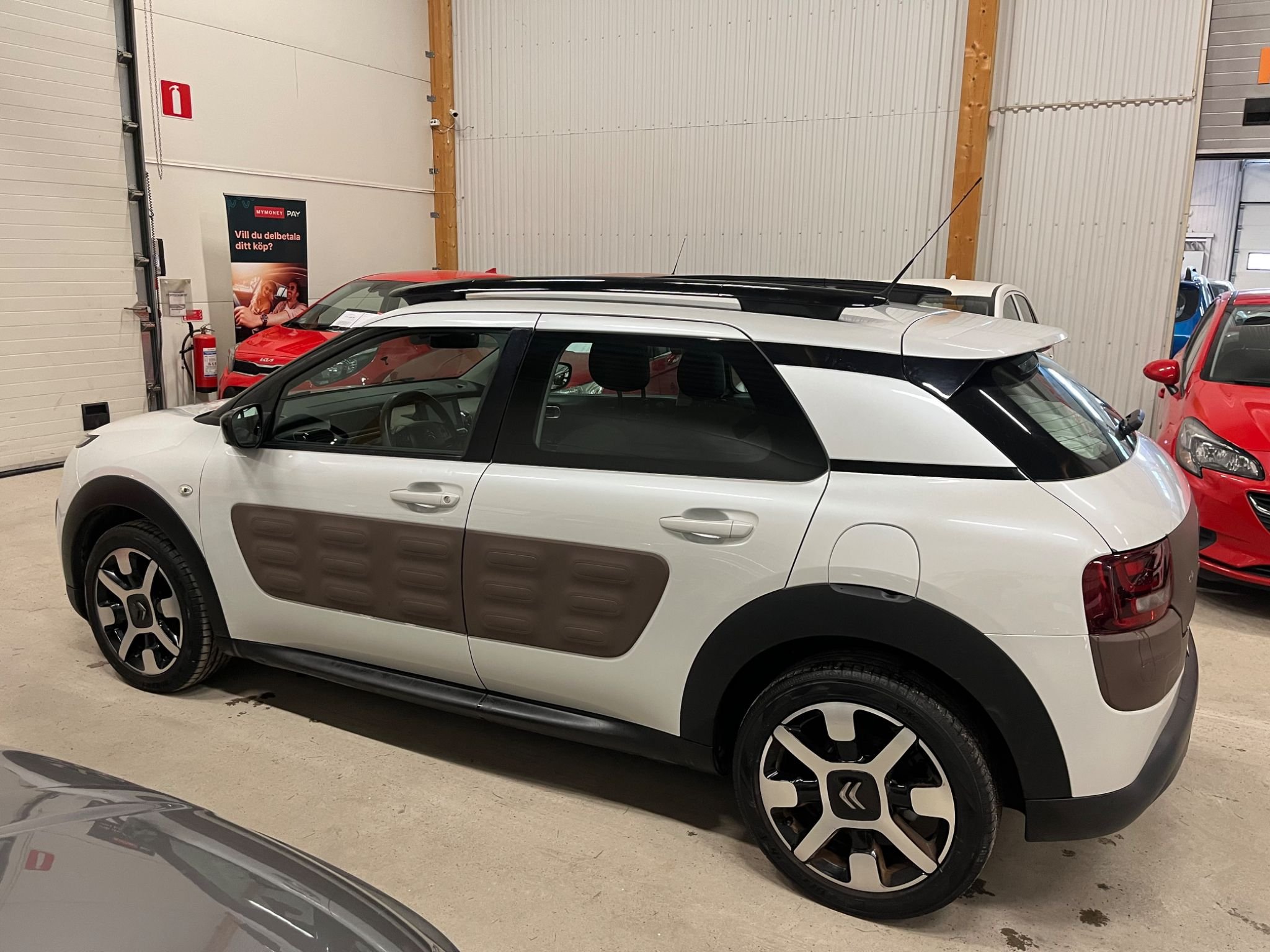 Citroën C4 Cactus 1.6 BlueHDi Manuell, 5-trinn, 99hk, 2015