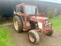 Traktor INTERNATIONAL 475 TA