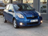 Toyota Yaris 5-dörrar 1.33 Ny servad 2.95 ränta