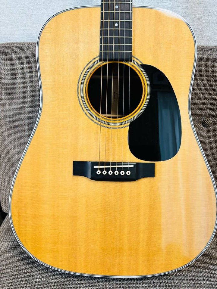 Martin D-28 custom shop 2010 ...