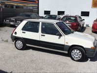 Renault 5 5-dörrar 1.4. Nybesiktad fin liten bil