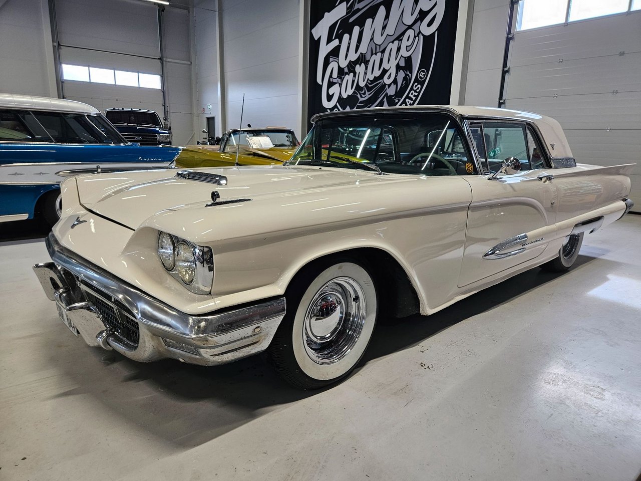 Ford Thunderbird Hardtop 5.8 ...