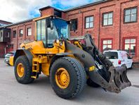 Volvo L90F M+S däck 16400 timmar