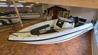 Micore 65cc -25 R-design / Yamaha F115LB "Utställningsbåt"