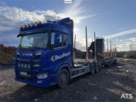 Scania R650 timmerbil med kran och släp