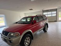 Mitsubishi Pajero  3.0 V6 4WD sport drag lågmil ny bes