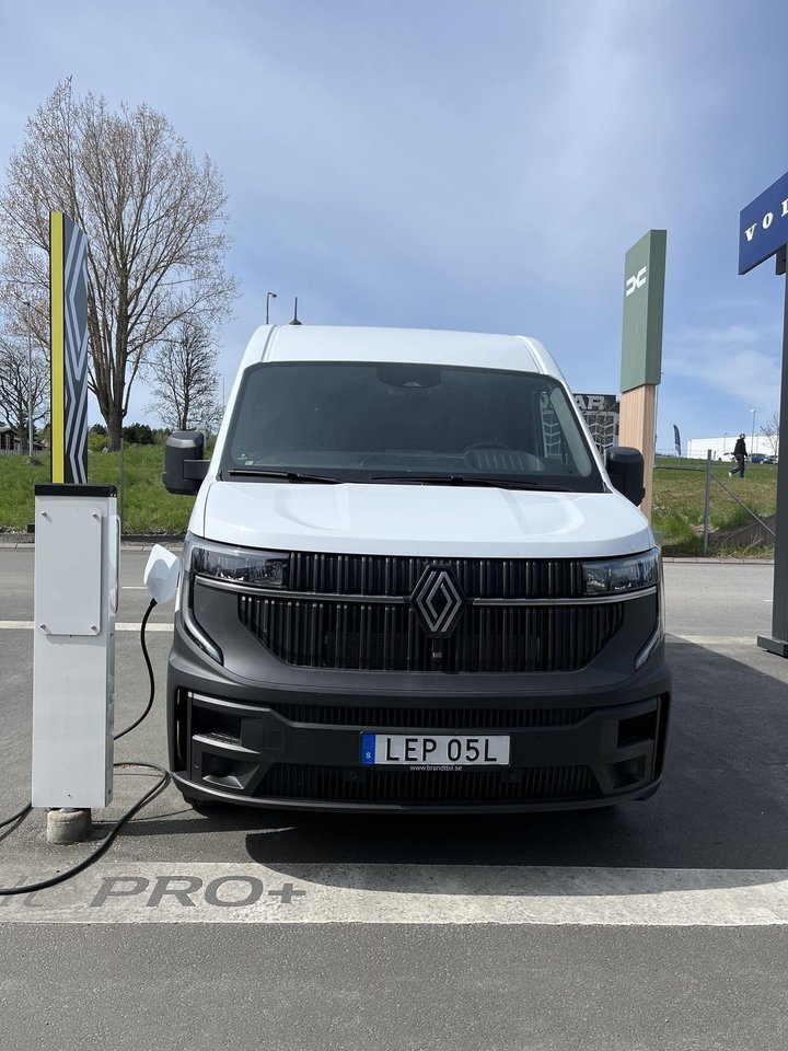 Renault Master E-Tech Skåp 87...