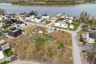 Villatomt med underbart läge och med fantastisk utsikt mot V