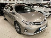 Toyota Auris Hybrid e-CVT 136hk